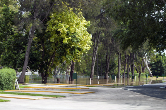 Caravan park evacuated 3 dec 10 2010 a.jpg